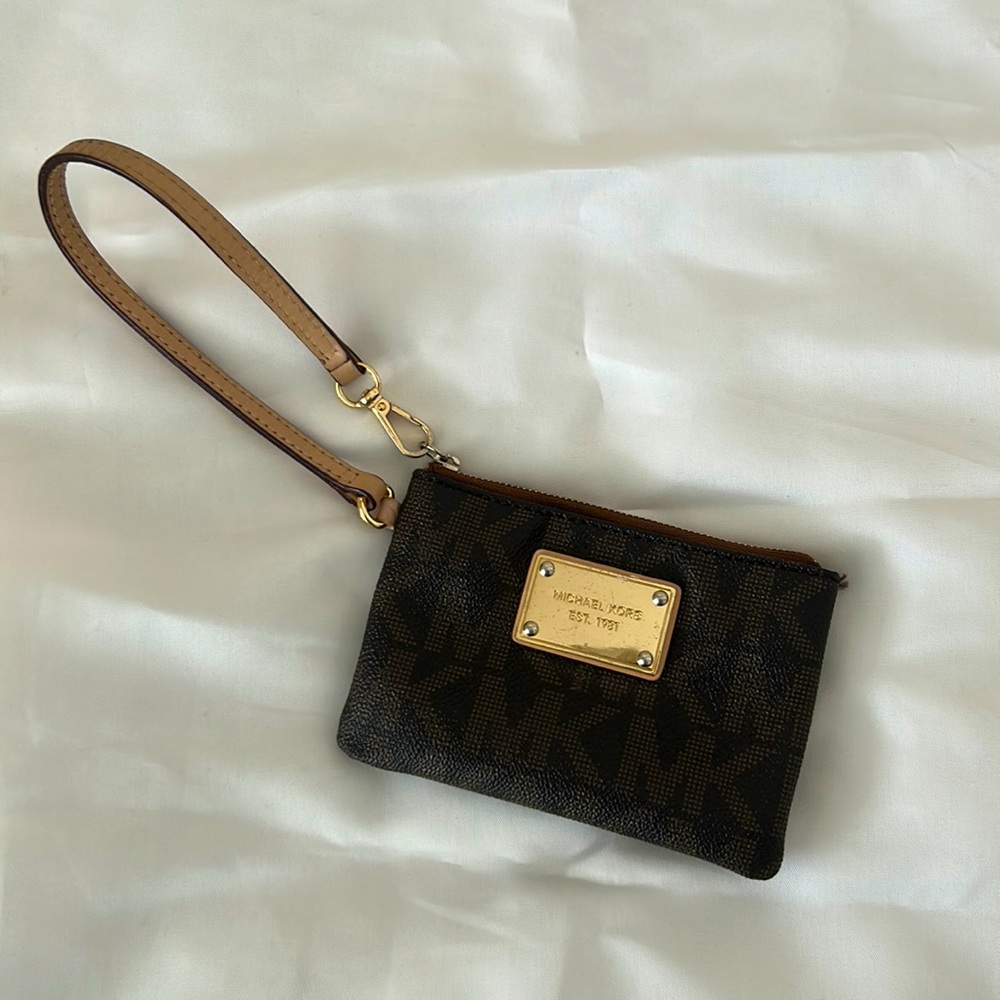 Michael Kors Wristlet